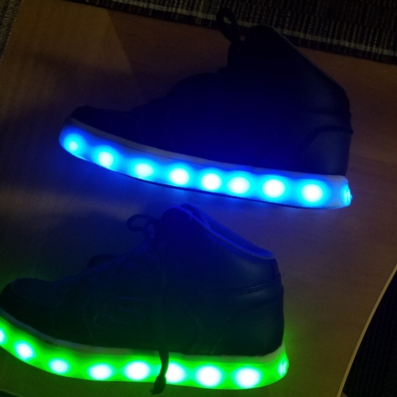 skechers luminators 2018